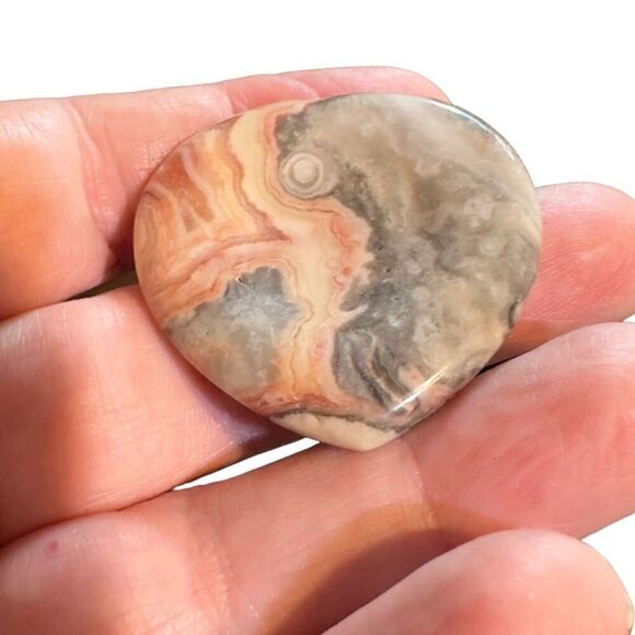 1pc Hand Carved Natural Gemstone Mini Heart Pocket Stone Worry Stone - Picture 10 of 14